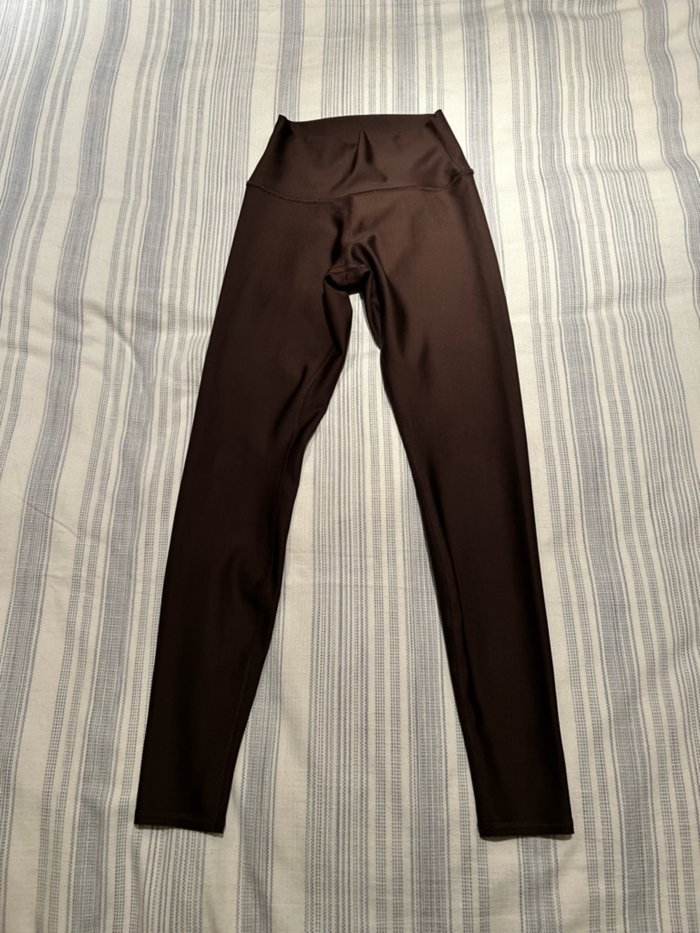 Alo Brown High-Waist Leggings & Sports Bra Set - Picture 4 of 7